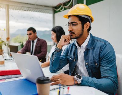 El Ministerio del Trabajo busca reducir la jornada laboral en Colombia